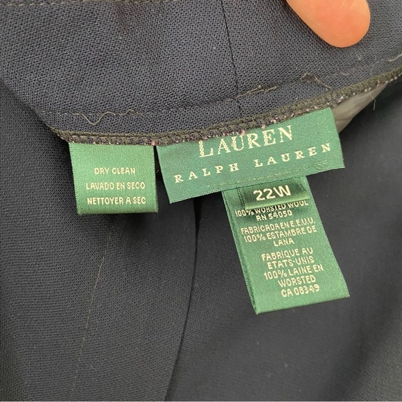 Ralph Lauren Women’s 100% Wool Navy Gold Classic Logo Crest 2 Piece Suit Blazer - Picture 13 of 14